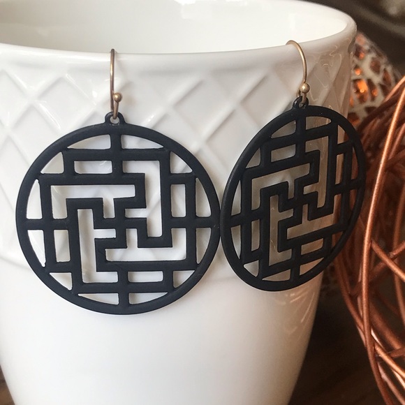 Black Metal Drop Filigree Medallion Earrings! Boho - Picture 5 of 7